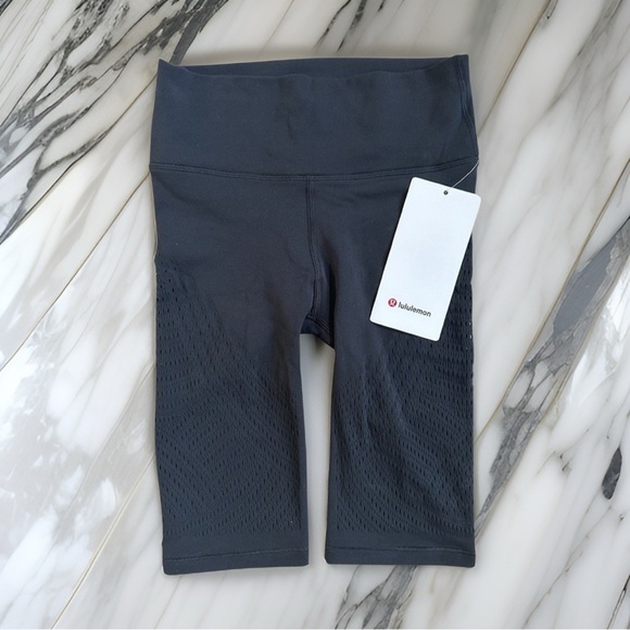 Lululemon Reveal HR Short Digi Rain Charcoal Grey Size 2 High Rise Shorts - Picture 8 of 12